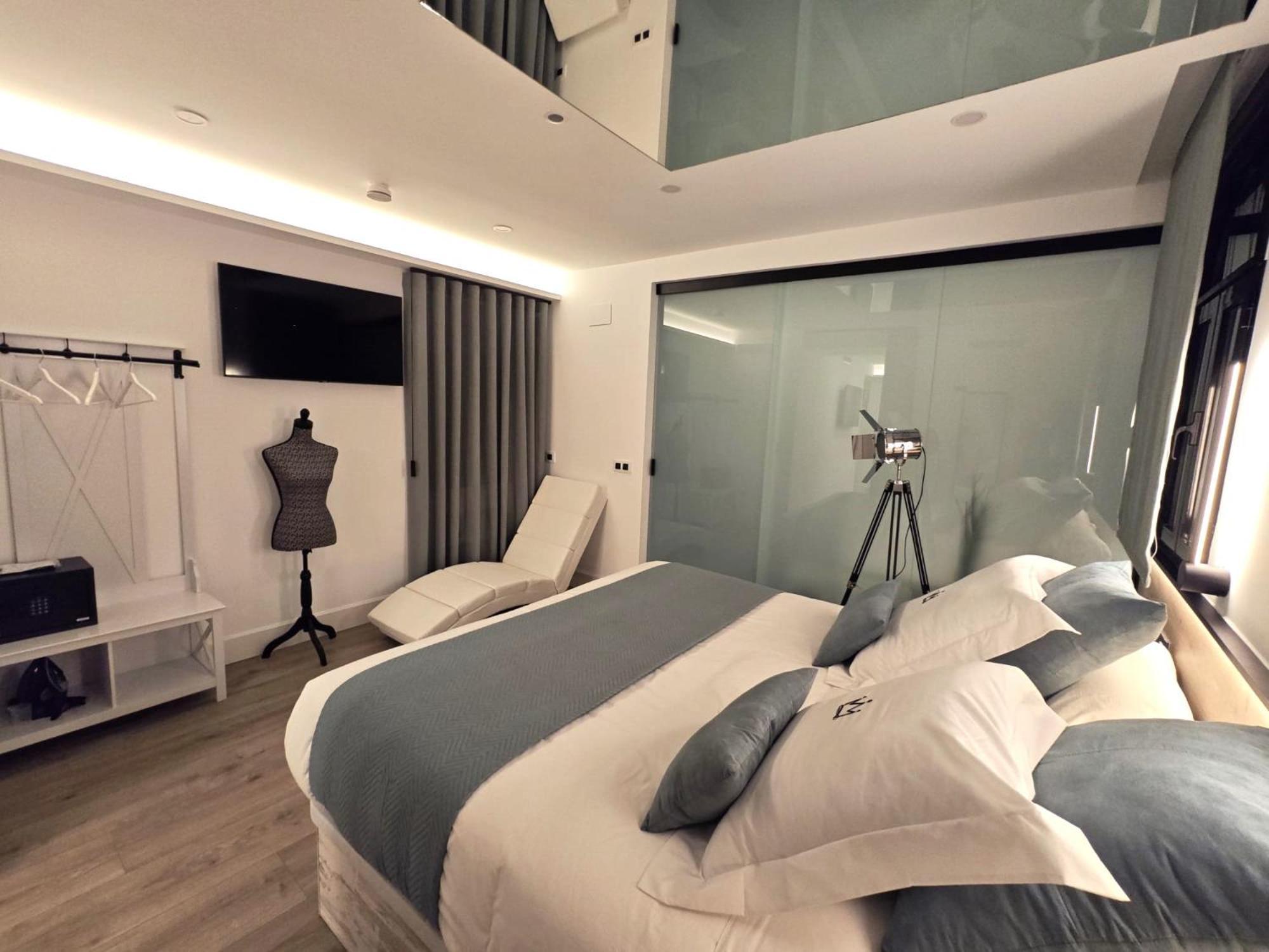 La Parada Del Rey - Luxury Suites 플라센시아 외부 사진