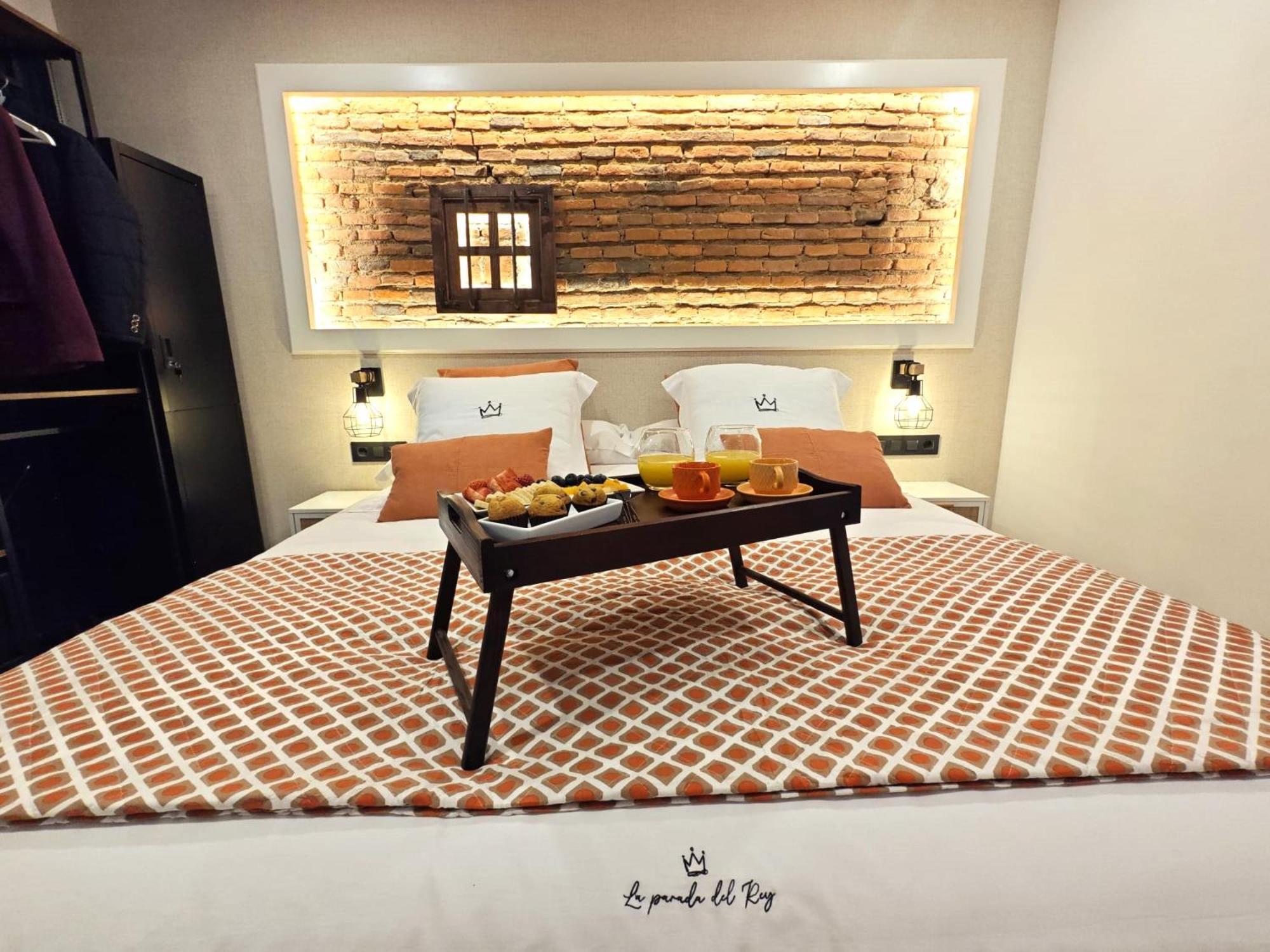 La Parada Del Rey - Luxury Suites 플라센시아 외부 사진